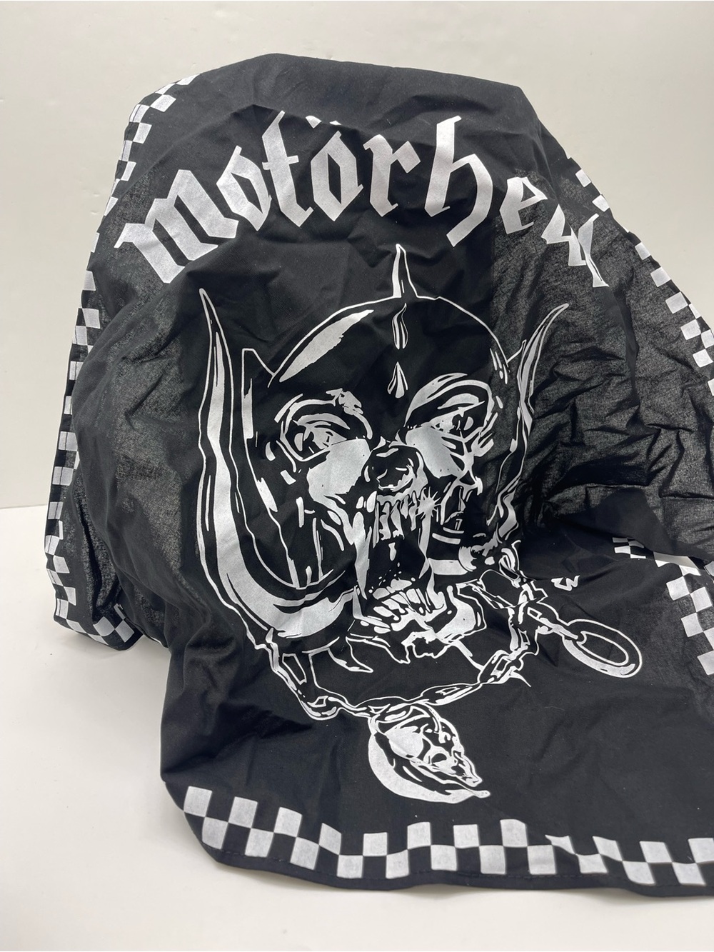 Vans MOTORHEAD Black Bandana Scarf with Silver Skull & Chain Graphic - Picture 2 of 12